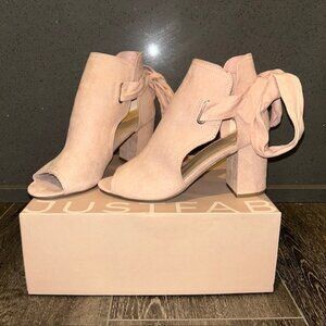JustFab Womens Shoes Sz 7.5 Karine Blush Pink Peep Toe Bootie Ties NEW NWB Bows